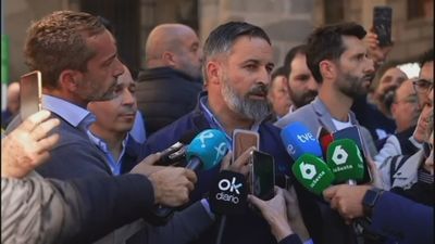 Abascal: Vox no tomará ninguna decisión de cara al sustituto de Mazón hasta que el PP se "aclare"