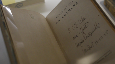 Confirmada la autoría de Cela del original de 'La Colmena' que se custodia en Alcalá