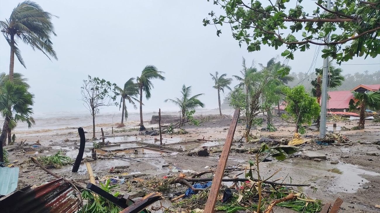 Estragos en Filipinas del supertifón Fung-wong