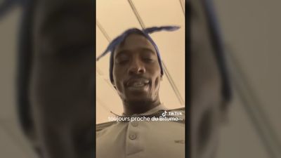 Niakate Abdoulaye, el influencer que ha sido detenido por el robo de las joyas del Louvre