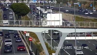 Un accidente en la A-6 a la altura de Las Rozas provoca retenciones kilométricas de entrada a Madrid