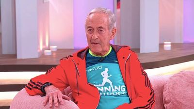 Enrique, el atleta incansable de 82 años que empezó a correr por aprobar gimnasia