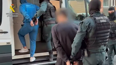 Cae una banda criminal que cometió 20 robos con fuerza con el método del alunizaje y el mazo