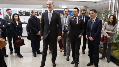 La presencia comercial española en China, primera cita de la visita de los Reyes de España