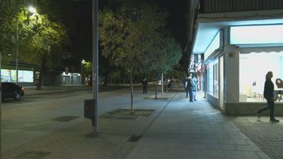 Un hombre siembra el pánico en Coslada y ataca a un matrimonio con un cuchillo