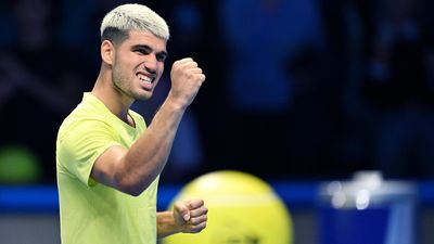 Alcaraz gana a Musetti y asegura el número 1 y las semifinales de ATP Final