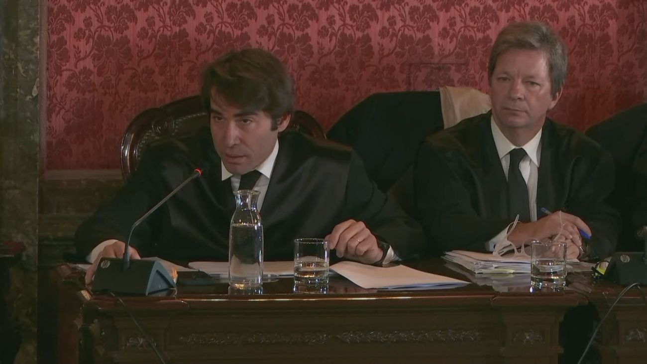 Las acusaciones no creen al Fiscal general del Estado: impuso una "sentencia popular"