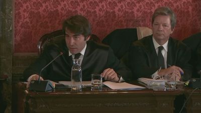 Las acusaciones no creen al Fiscal general del Estado: impuso una "sentencia popular"