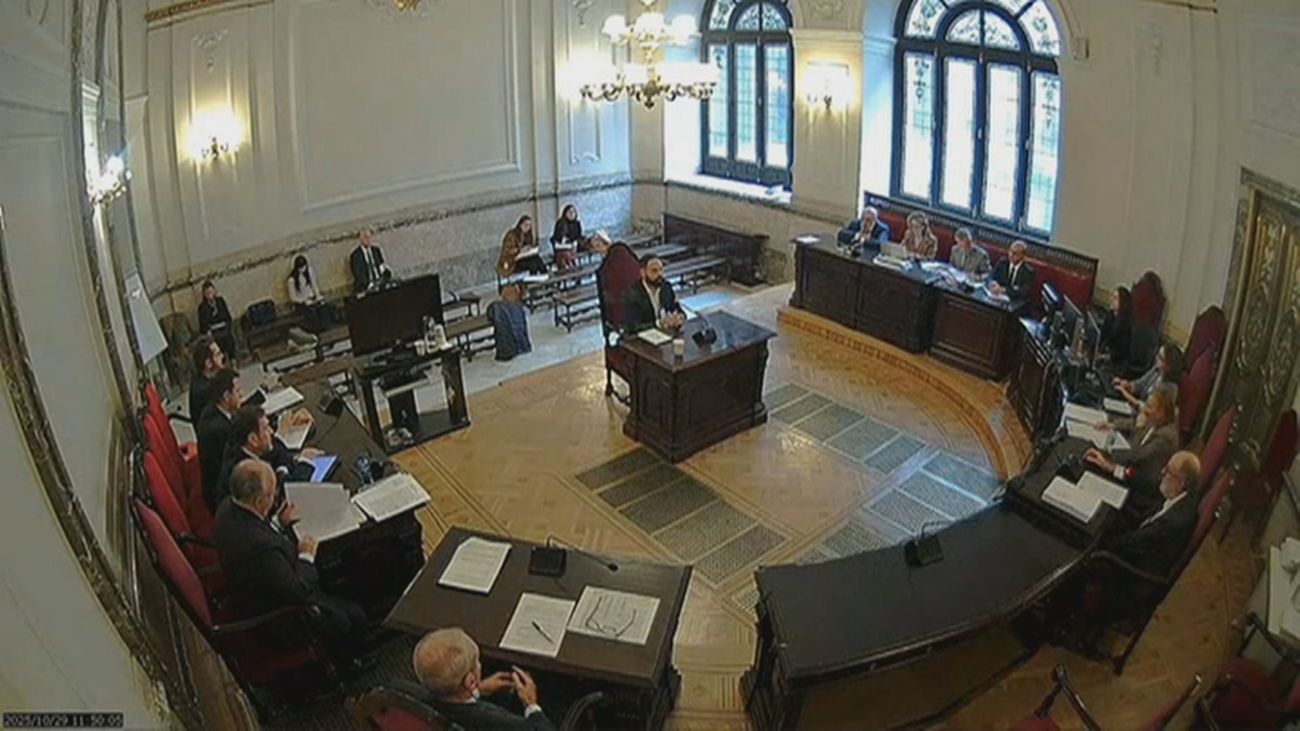 El juez cuestionó  al exgerente del PSOE "para qué se necesitaban esas cantidades de dinero en la caja del partido"