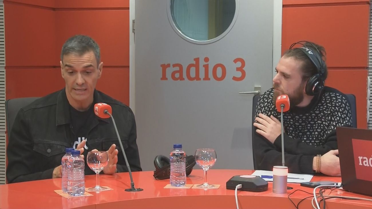 Sánchez: "Me reservé una hora para escuchar el disco de Rosalía, una maravilla"