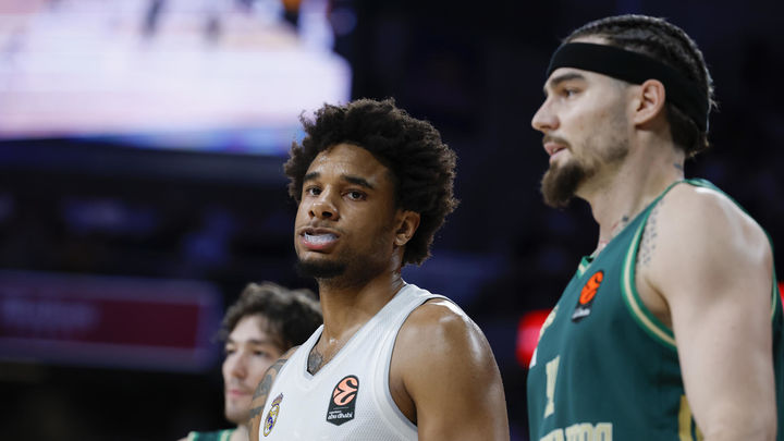Andrés Feliz ante el Panathinaikos / EFE