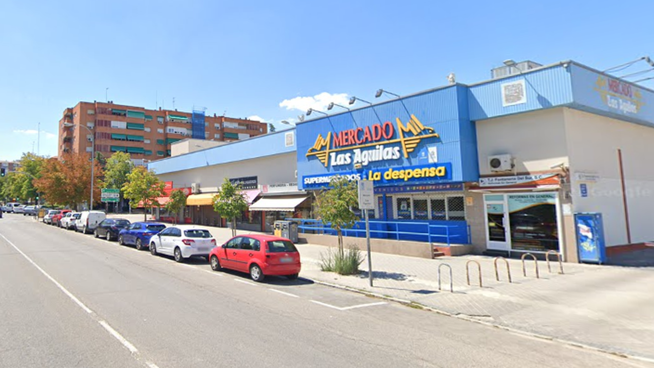 Avenida de Blas Cabrera en el barrio de Las Águilas, Latina