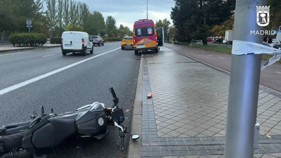 Muere un hombre de 31 años tras caer de su moto en Villaverde