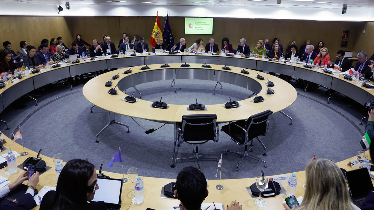 El PP tacha la reunión con Montero de "paripé" porque no habrá Presupuestos