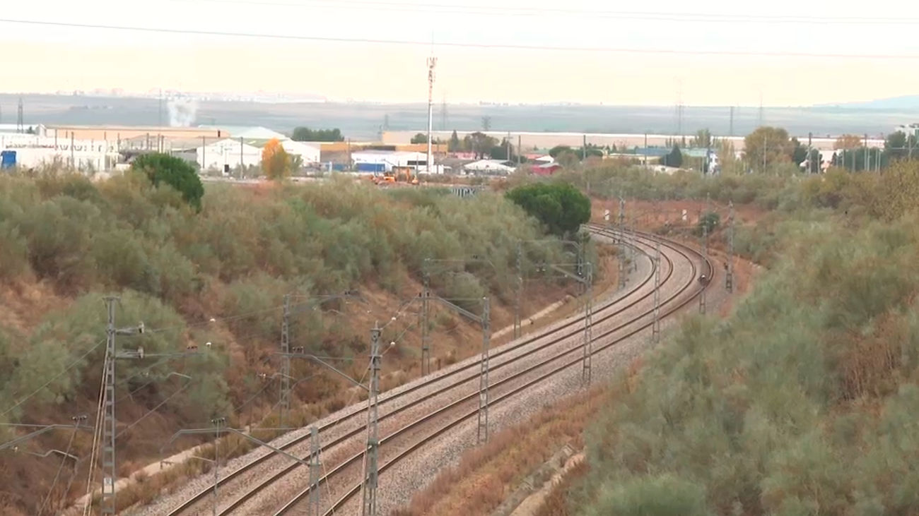 La Comunidad de Madrid tacha de "nueva ensoñación" de Puente el anuncio de una estación de AVE en Parla