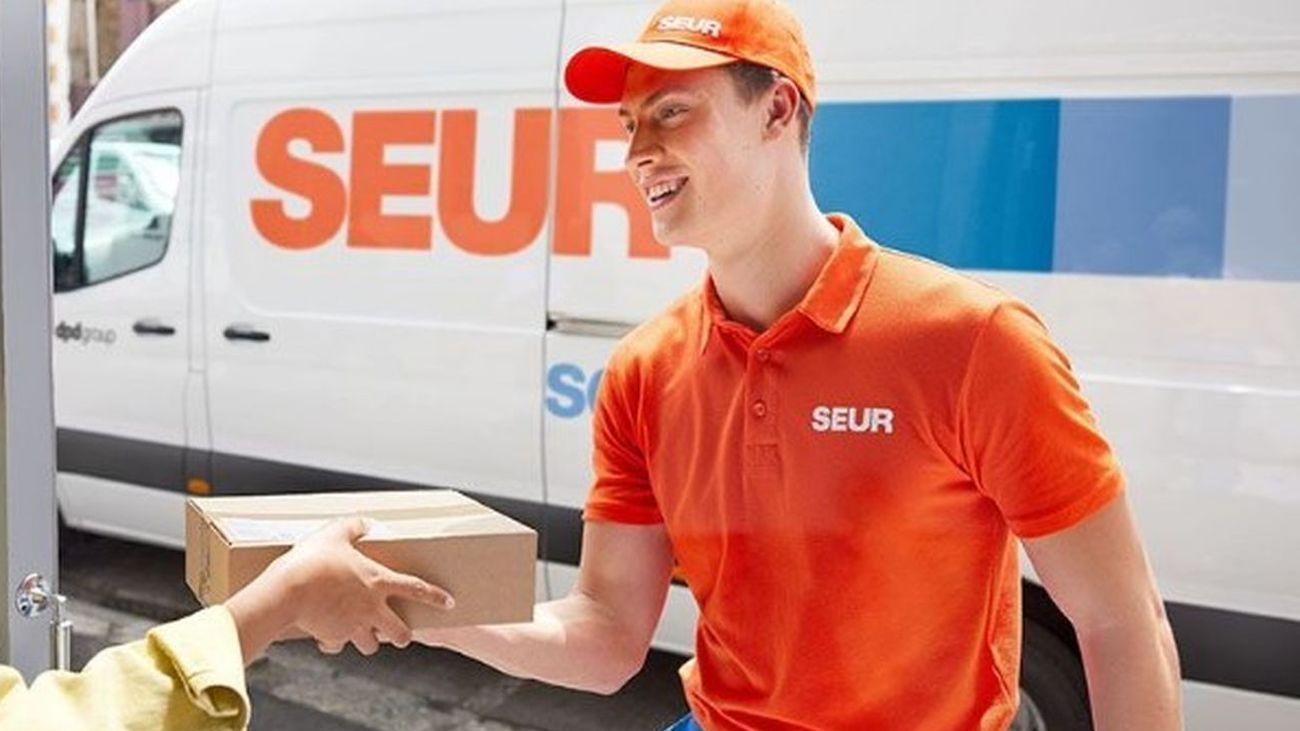 Seur incorpora 2.800 personas para la campaña de Navidad: estos son los perfiles que busca