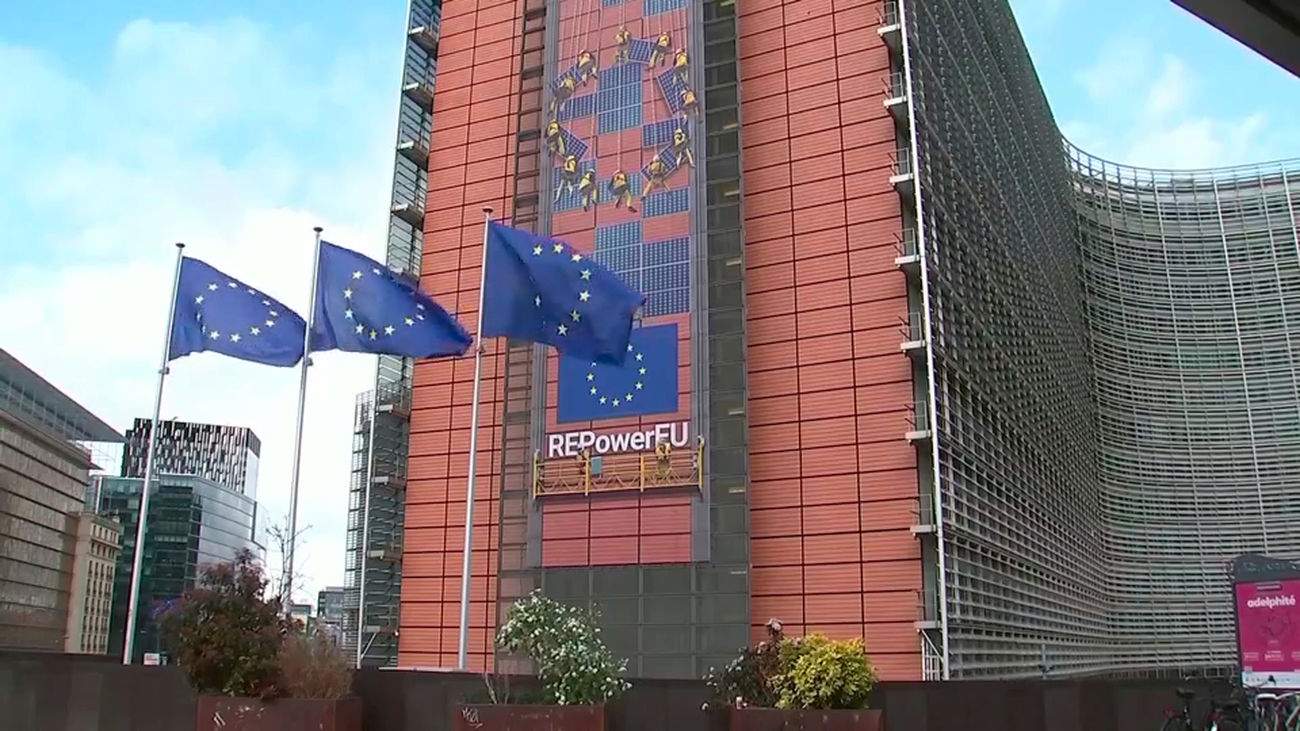 Bruselas recomienda a los jóvenes contratar planes privados ante el riesgo de pensiones públicas más bajas