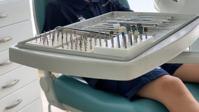 Tragedia en Valencia: muere una niña tras un tratamiento dental y otra menor está grave