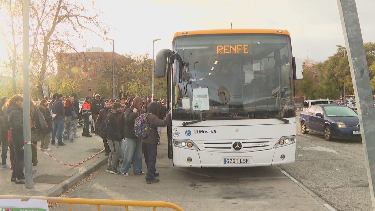 Primer día sin Cercanías en el Corredor del Henares