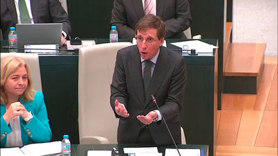 La corrupción tensa el pleno del Ayuntamiento de Madrid que aprueba la nueva ordenanza de terrazas