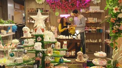 Navidad para todos los sentidos: la revolución de las velas de soja en el Mercado Barceló