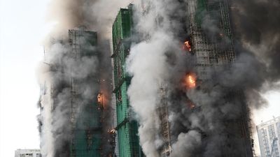 36 muertos y 279 desaparecidos en el incendio de cuatro edificios de Hong Kong