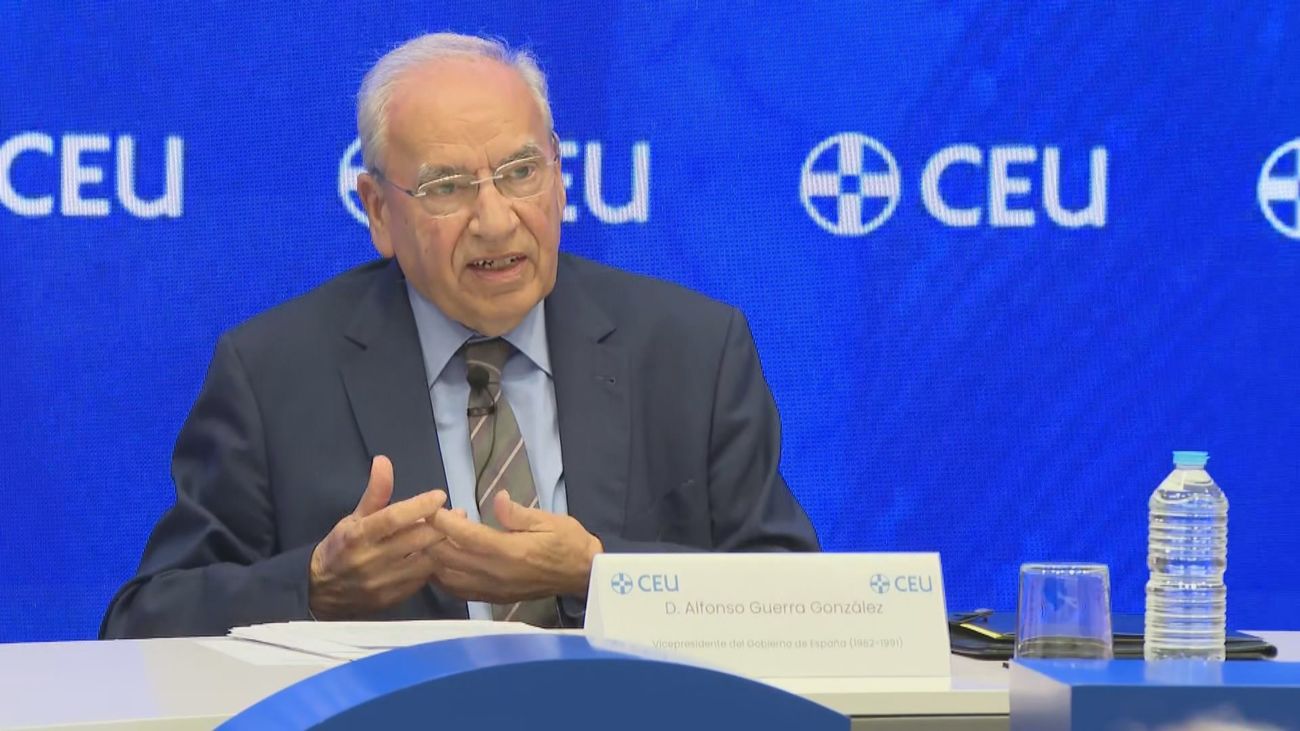 Alfonso Guerra y Soledad Becerril reclaman consenso entre PP y PSOE