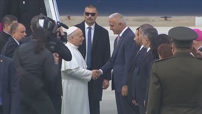 El Papa inicia en Turquía su primer viaje oficial y no descarta visitar España: "Podéis tener más que esperanza"