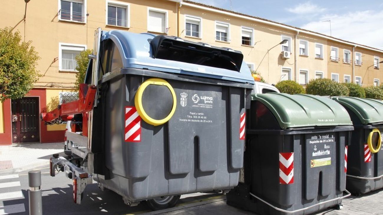 Colocación de contenedores de residuos en Getafe