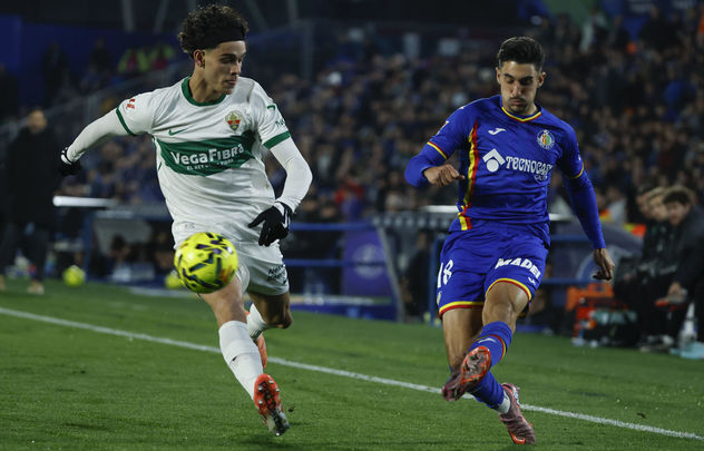 Sancris ante el Elche / EFE