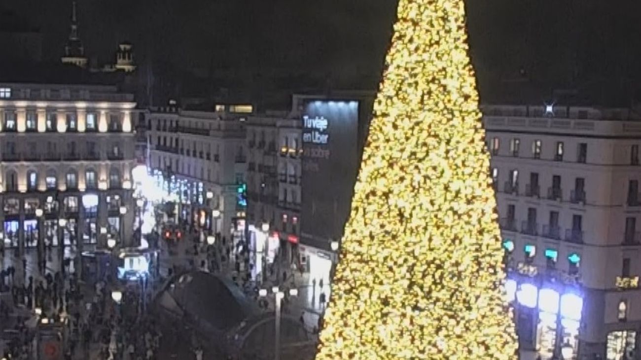 La Puerta del Sol con la iluminación navideña