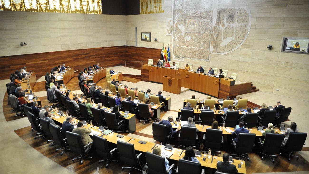 Pleno de la Asamblea de Extremadura