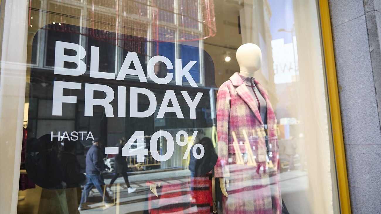El Black Friday arranca con éxito en Madrid: calles y centros comerciales abarrotados de cazadores de gangas