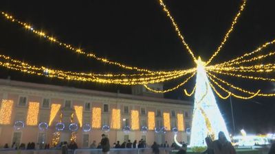 Boadilla del Monte inaugura la Navidad con su Mercadillo Navideño y pista de hielo