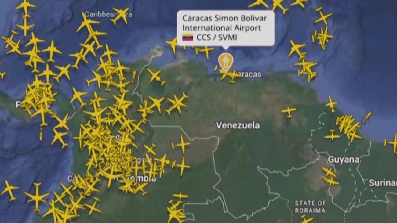 Trump anuncia el cierre "total" del espacio aéreo de Venezuela