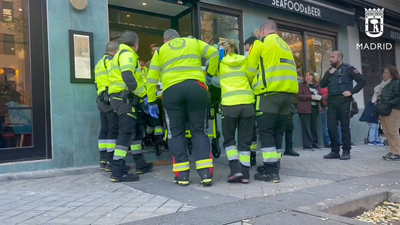 Herida grave una mujer de 68 años tras atragantarse en un restaurante de Arganzuela