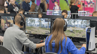 El videojuego español logra récords de empleo y recaudación y pide incentivos para ser más competitivo