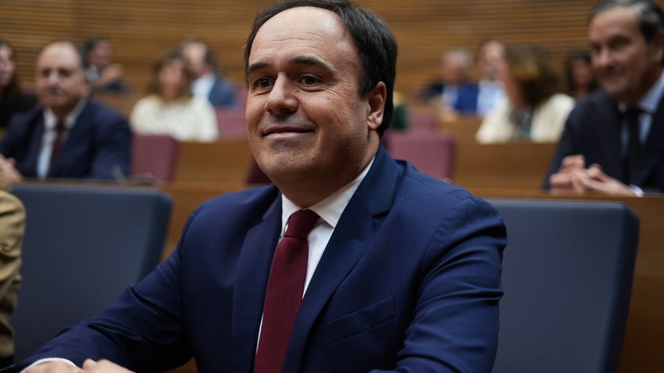 Juanfran Pérez Llorca toma posesión como nuevo presidente de la Comunidad Valenciana y pide perdón a las víctimas de la dana