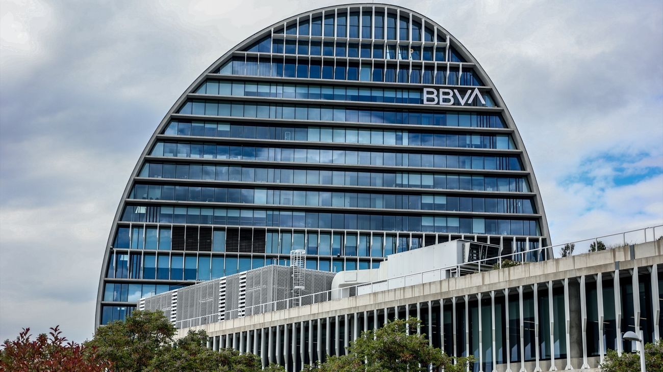Fachada del edificio La Vela, en la ciudad del BBVA