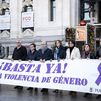 Minuto de silencio en Cibeles por el asesinato de una vecina de Torrejón de Ardoz