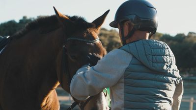 Montar para sanar: el centro que transforma vidas con equinoterapia