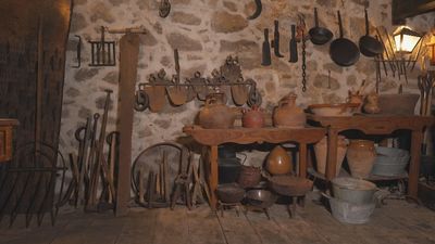 El desván del 'Zorro Corredero', un tesoro etnológico desconocido