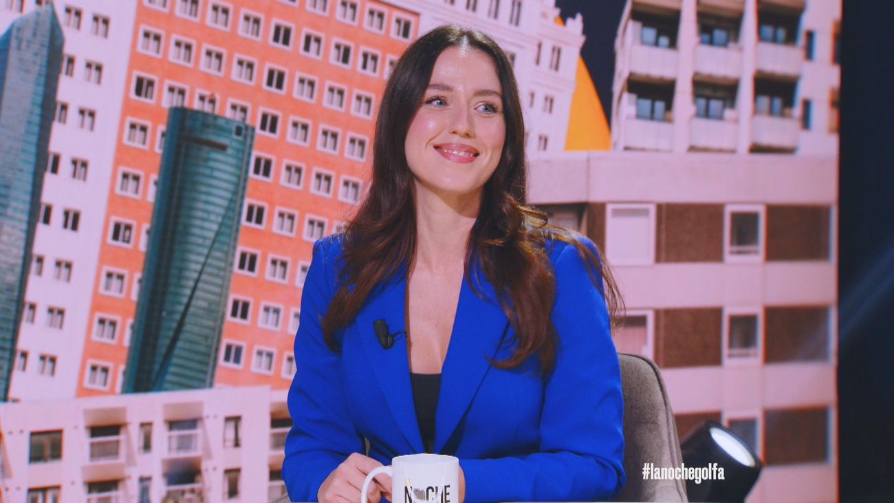 Lorena Garam, ‘la chica de las voces’, pone el acento en La Noche Golfa