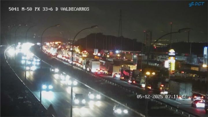 Atascos kilométricos en la M-50 tras una madrugada con tres accidentes de tráfico