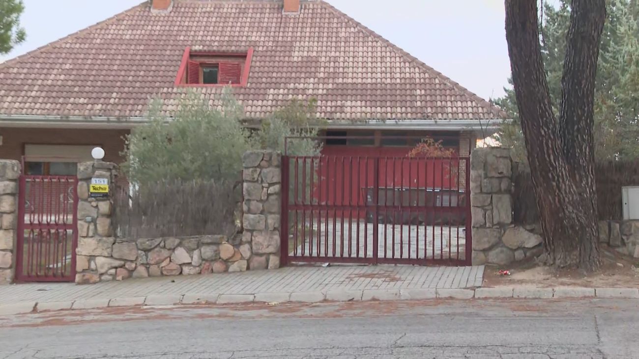 Una familia con niños okupa un chalet de lujo en Villaviciosa de Odón: "Viven como reyes"