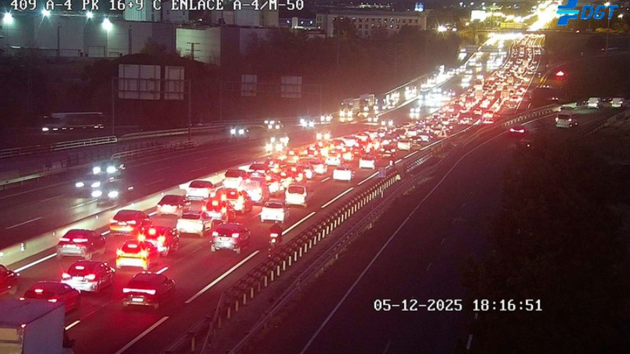 Tráfico lento de salida en la A-4  entre Getafe y Pinto y en la A-6 a la altura de Las Rozas
