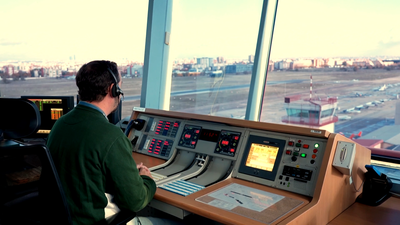 Así puedes trabajar como controlador aéreo y convertirlo en tu profesión
