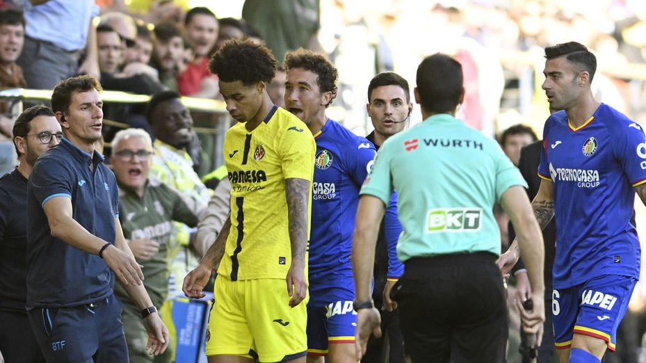 2-0. La expulsión de Luis Milla sentencia al Getafe en Villarreal
