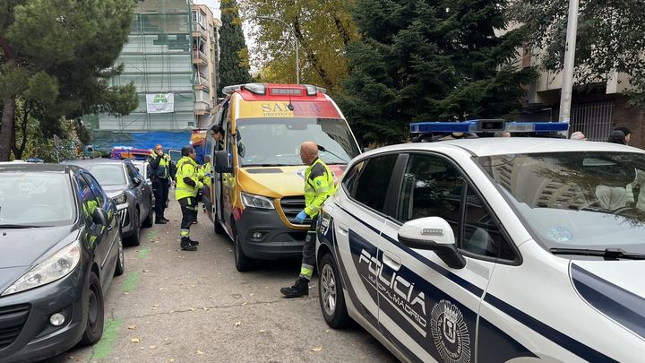 Un mujer muere al lanzarse al vacío desde un décimo piso en Madrid, con dos niños de tres años