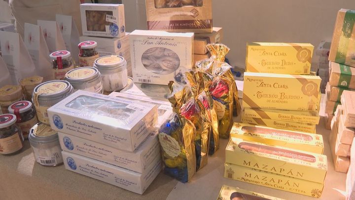 Dulces que saben 'a gloria' en la Plaza Mayor de Madrid